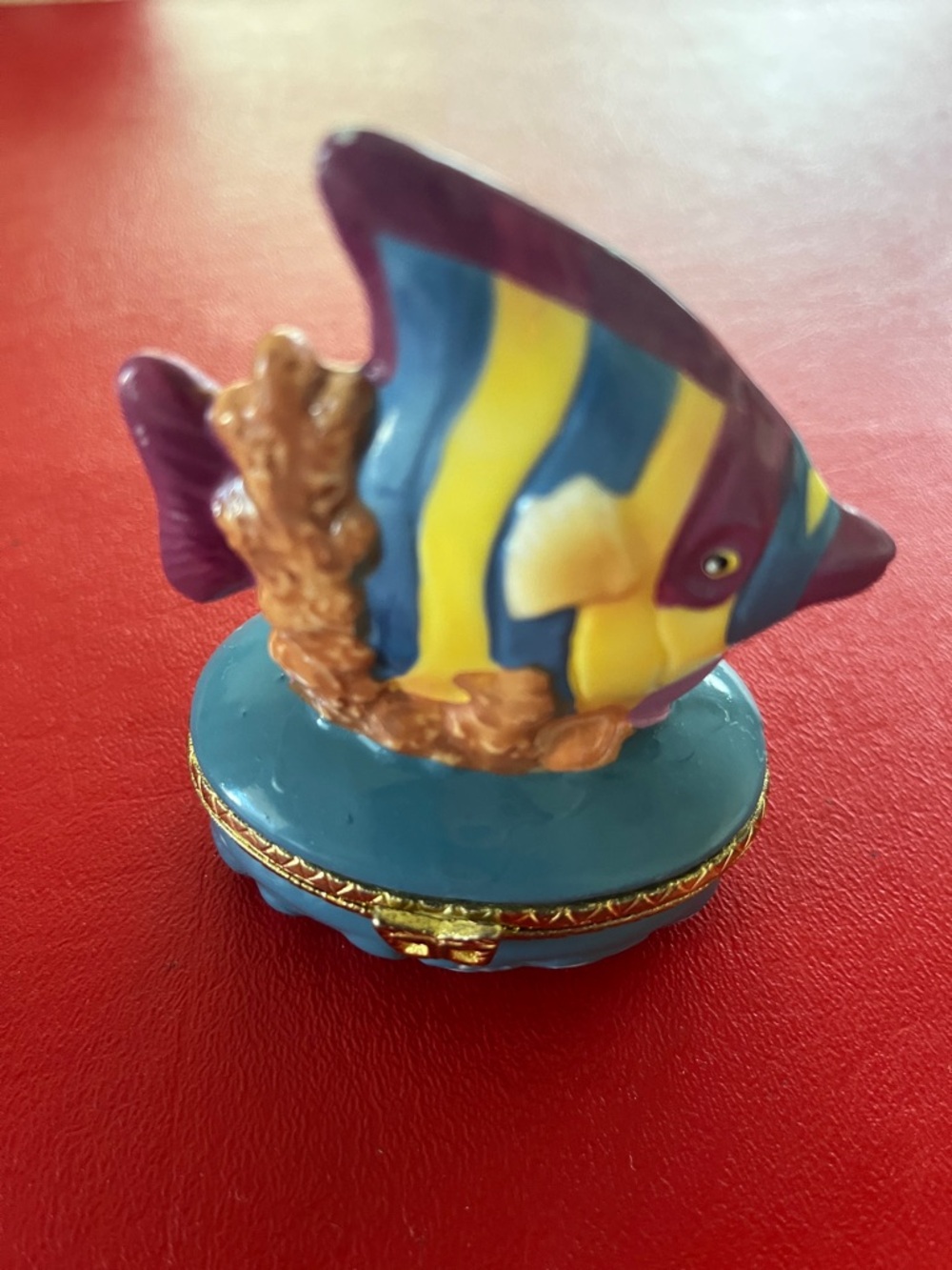 Vintage Porcelain Hinged Tropical Fish Trinket Box 2.75”L 1.75”W 3.5”H